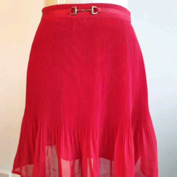 NWT Forever New red pleated skirt, size US 2 - Picture 1 of 2
